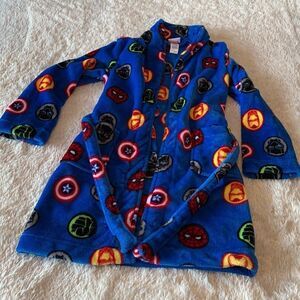 Blue Avengers robe size:12 youth